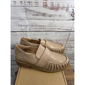 Journee Collection Women's Lakenn Slip on loafer size 10 women's